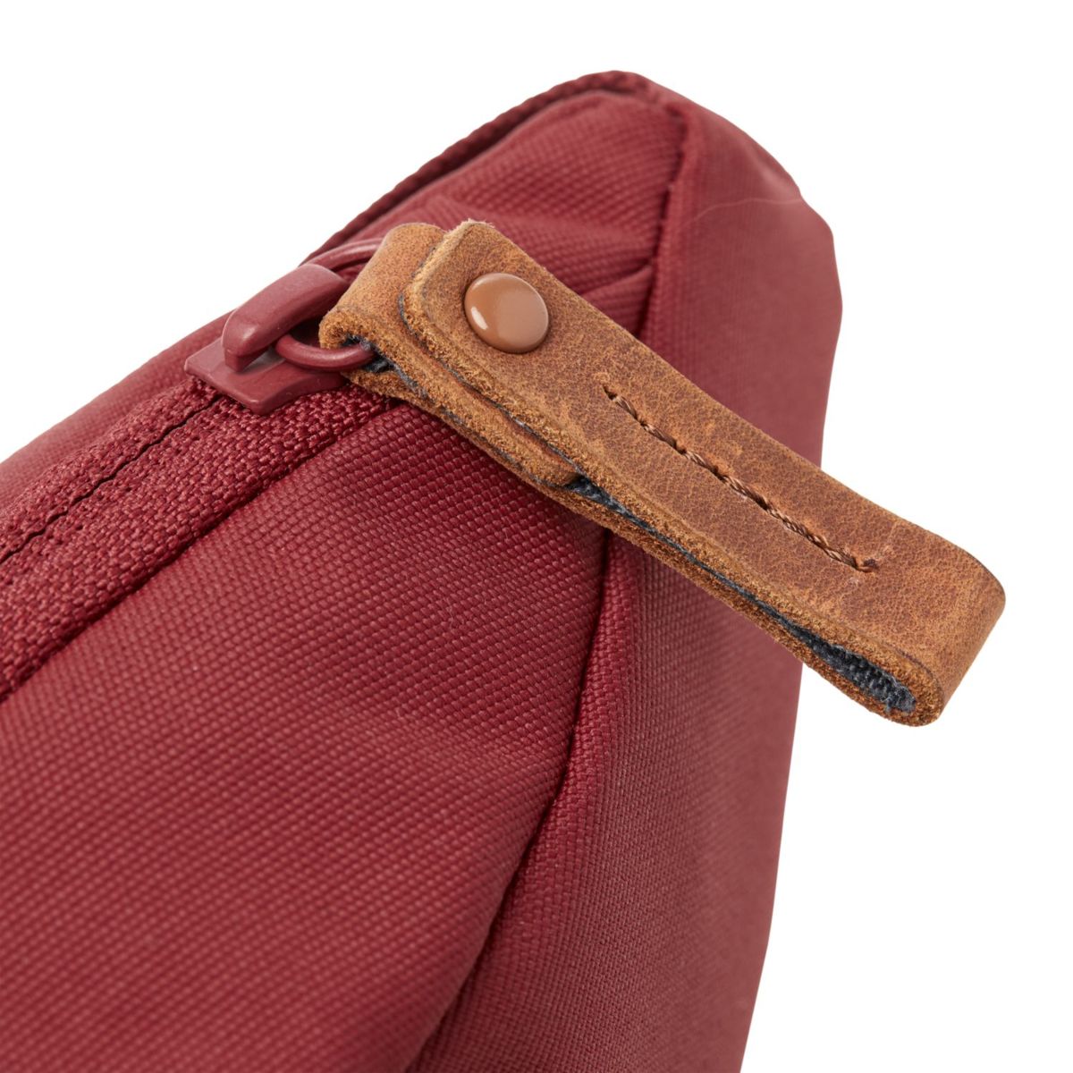 Satch Cross mini Nordic Red