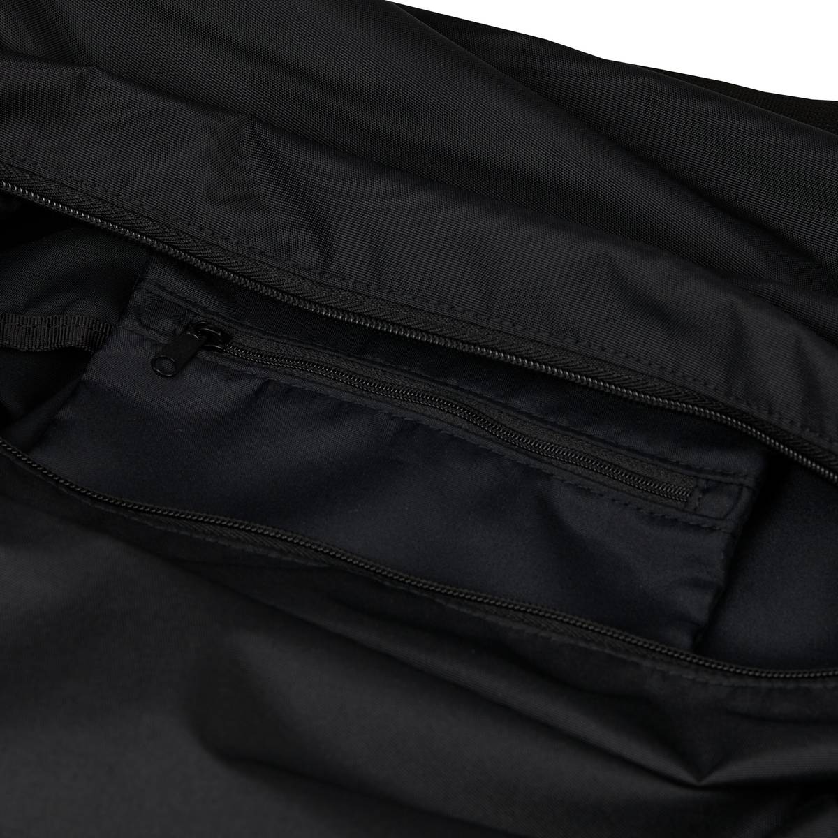 Satch Sporttasche Nordic Black